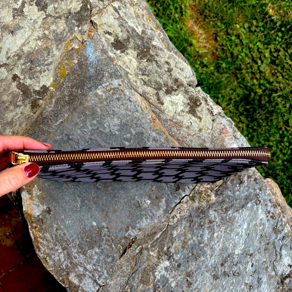 Brahmin Black and Gray Geometric Clutch - Picture 5 of 10